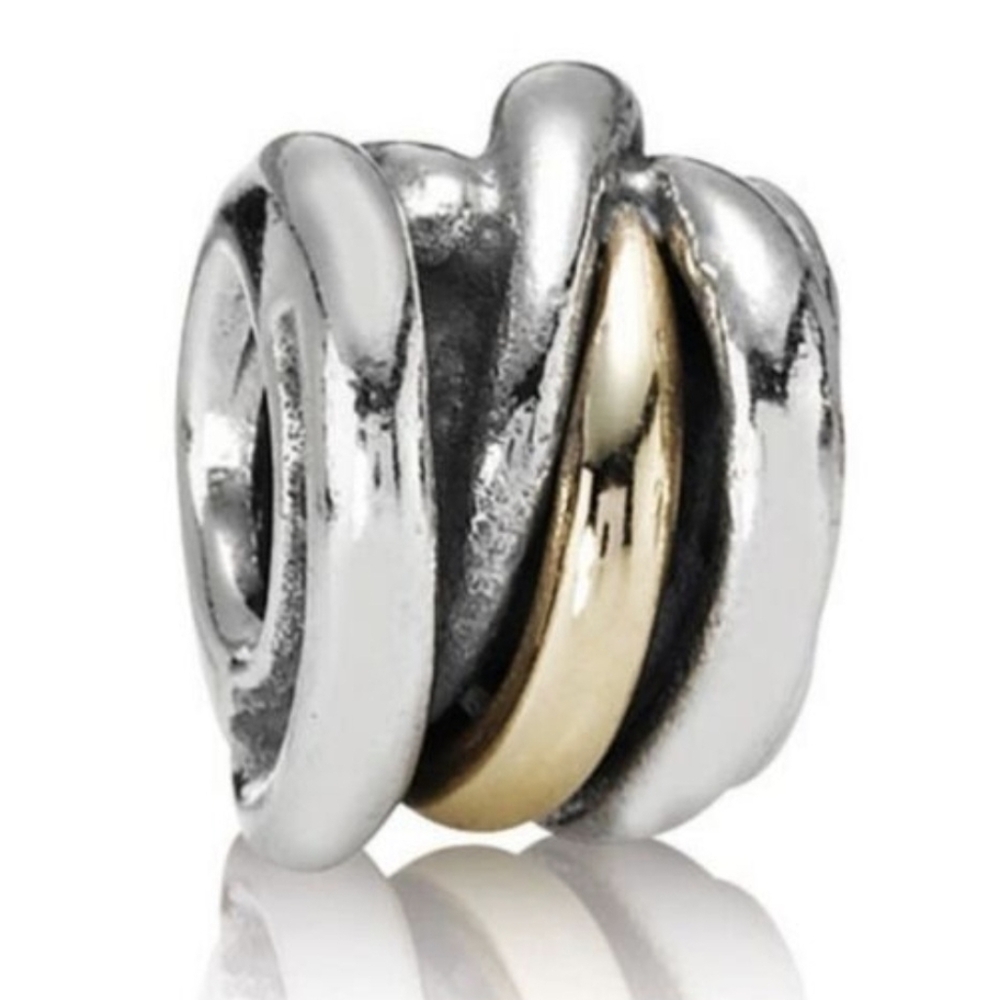 Pandora 2T Ring Cluster Charm